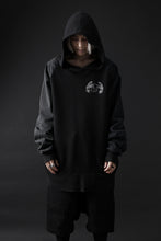 画像をギャラリービューアに読み込む, MASSIMO SABBADIN HOODY wt. HAND DYED VINTAGE DENIM SLEEVE (black)