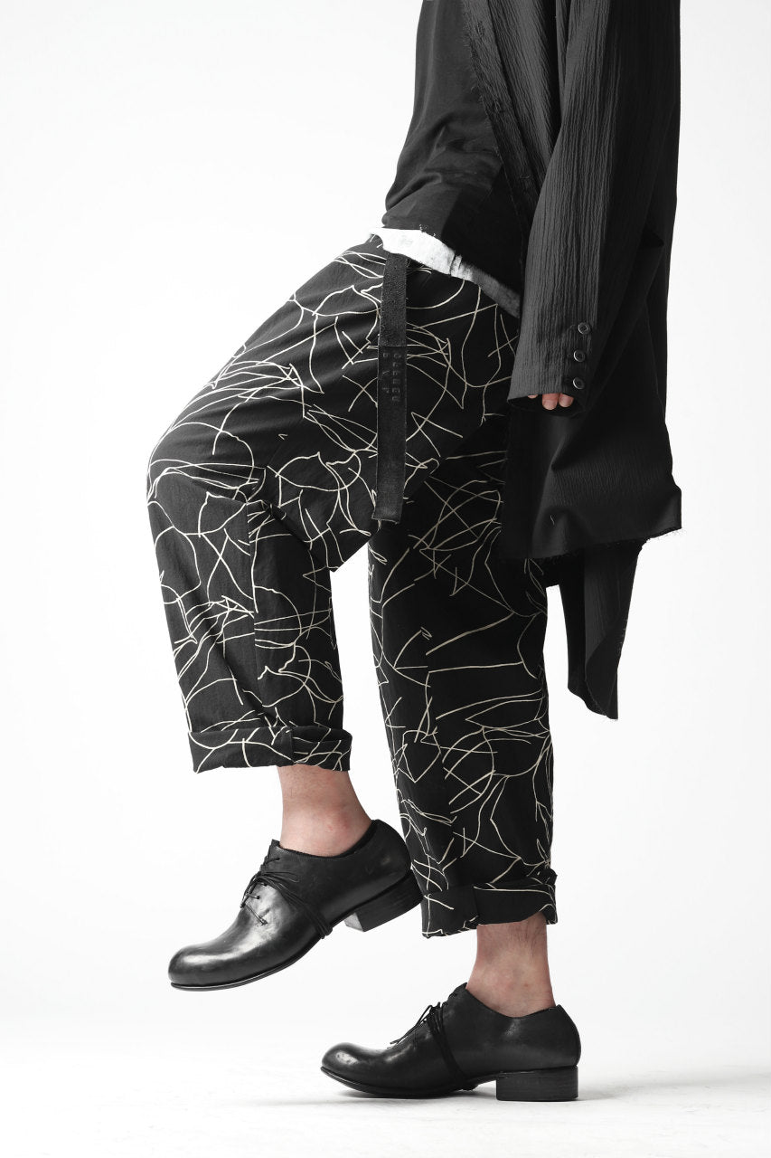 画像をギャラリービューアに読み込む, forme d&#39;expression Narrow Tucked Wide Trousers (Black)