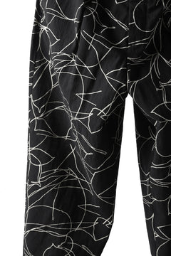 画像をギャラリービューアに読み込む, forme d'expression Narrow Tucked Wide Trousers (Black)
