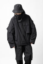 画像をギャラリービューアに読み込む, D-VEC x ALMOSTBLACK HOODED JACKET / GORE-TEX PRODUCT 2L PRIMALOFT SHELL (BLACK)