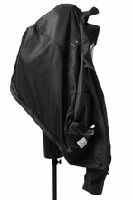 画像をギャラリービューアに読み込む, D-VEC x ALMOSTBLACK COLLARED BLOUSON / GORE-TEX INFINIUM™ POLARIS 2L (BLACK)