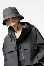 Load image into Gallery viewer, D-VEC x ALMOSTBLACK "GORETEX PRODUCT 3L SHELL" HAT (DARK GREY)