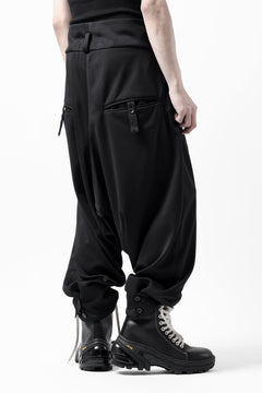 画像をギャラリービューアに読み込む, vital x DEFORMATER.® exclusive TAILOR WIDE TAPERED PANTS / GAUDI SMOOTH JERSEY (BLACK)