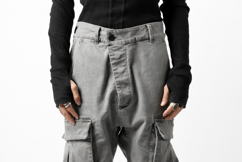 画像をギャラリービューアに読み込む, 11 BY BORIS BIDJAN SABERI CARGO POCKET PANT "P21B-F1451" (STRETCH DENIM / USED GREY)