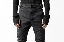 画像をギャラリービューアに読み込む, thomkrom OVER LOCKED SKINNY TROUSERS /  HYPER STRETCH DENIM (DARK GREY)