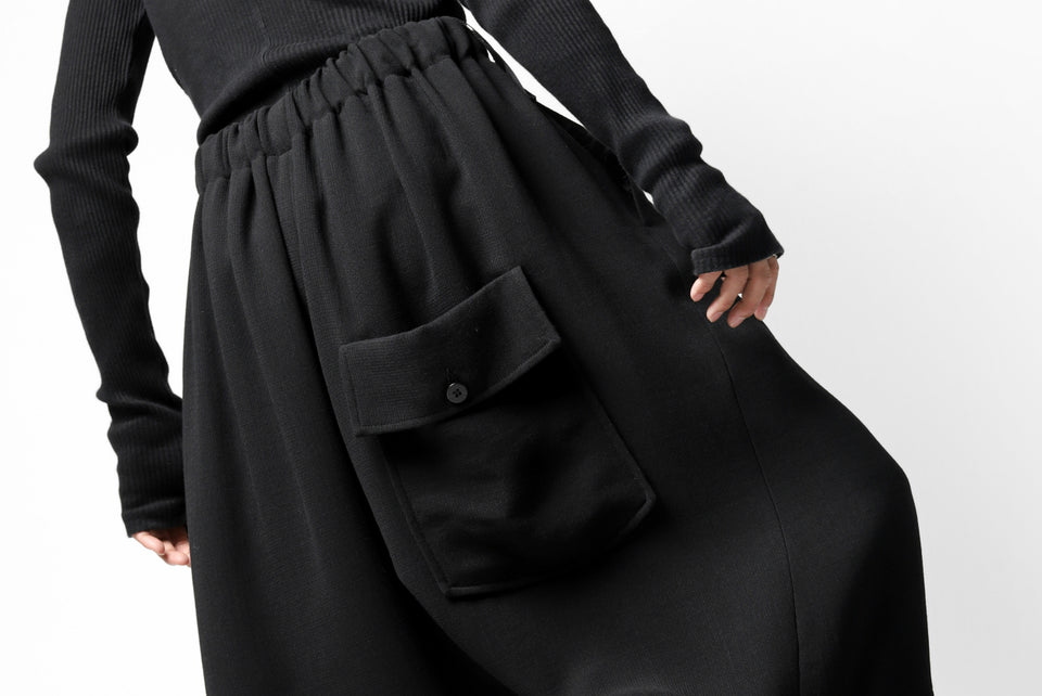 画像をギャラリービューアに読み込む, SOSNOVSKA exclusive VOLUME WOOLEN WIDE PANTS (BLACK)