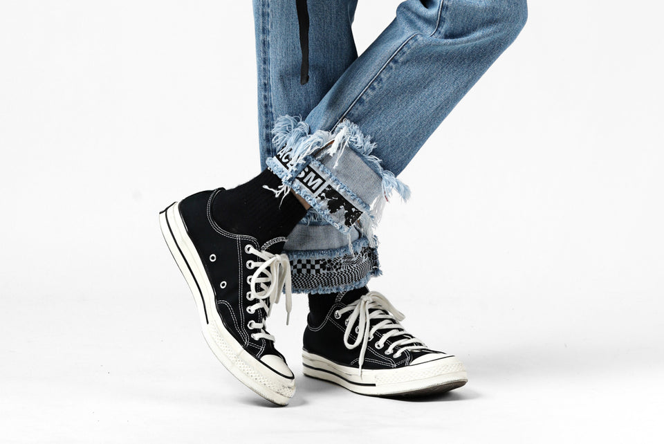 Load image into Gallery viewer, FACETASM CROPPED PRINT DENIM PANTS (INDIGO)