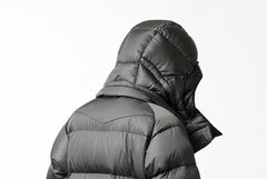 Load image into Gallery viewer, ISAMU KATAYAMA BACKLASH xx NANGA REVERSIBLE MOUNTAIN BELAY COAT / KANGAROO + NYLON x POLISH WHITE GOOSE (BLACK x GREY)