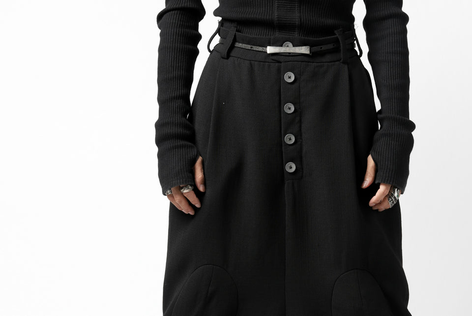 画像をギャラリービューアに読み込む, SOSNOVSKA exclusive KNEE ELLIPSED PANTS (BLACK)