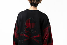 Load image into Gallery viewer, mastermind JAPAN COMBI PULLOVER TOPS / CHECK SHIRT SLEEVE (BLACK x RED)