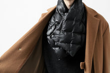 Load image into Gallery viewer, ISAMU KATAYAMA BACKLASH DOWN MUFFLER / KANGAROO + POLISH WHITE GOOSE (BLACK)