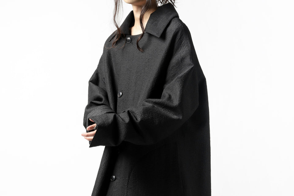 画像をギャラリービューアに読み込む, SOSNOVSKA REVERSIBLE UNINHIBITED RAIN COAT UREAN (BLACK)