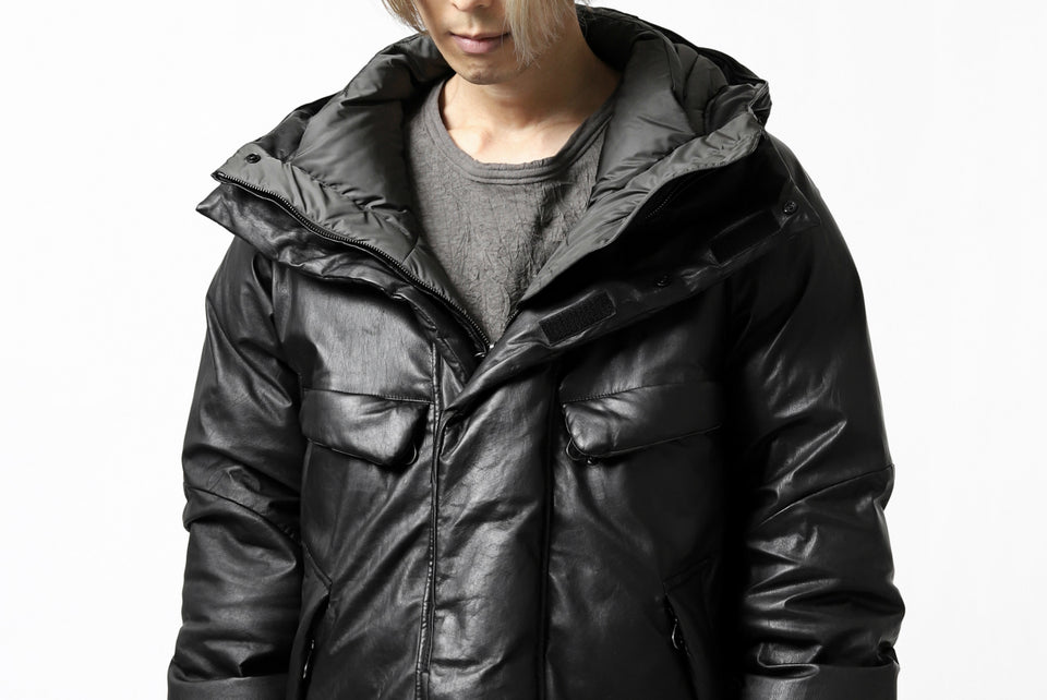 Load image into Gallery viewer, ISAMU KATAYAMA BACKLASH xx NANGA REVERSIBLE MOUNTAIN BELAY COAT / KANGAROO + NYLON x POLISH WHITE GOOSE (BLACK x GREY)