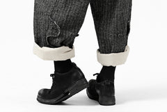 画像をギャラリービューアに読み込む, YUTA MATSUOKA buggy trousers / wool linen herringbone (charcoal grey)