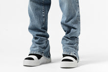 画像をギャラリービューアに読み込む, mastermind JAPAN SLIM TAPERED PANTS / 2WAY STRETCH DENIM (INDIGO)