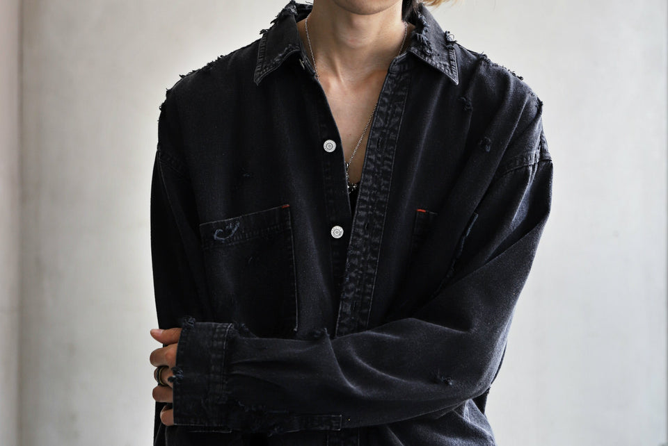 Load image into Gallery viewer, RESURRECTION HANDMADE vintage damage denim shirt (BLACK DYED)