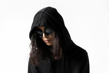 画像をギャラリービューアに読み込む, thomkrom DOUBLE HOODIE PULL OVER PARKA / OVER LOCKED (BLACK)