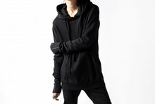 画像をギャラリービューアに読み込む, thomkrom DOUBLE HOODIE PULL OVER PARKA / OVER LOCKED (BLACK)