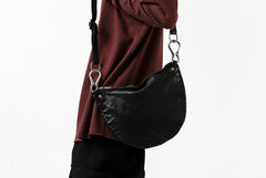 Load image into Gallery viewer, ISAMU KATAYAMA BACKLASH 2WAY BAM BAG / Italy Shoulder Object Dyed (BLACK)