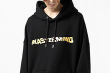 Load image into Gallery viewer, mastermind JAPAN SWEAT HOODIE / GLITTER LOGO & SKULL (BLACK)