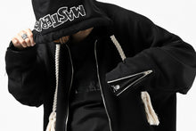 Load image into Gallery viewer, mastermind JAPAN HOODIE ZIP SWEAT JACKET / ROPE CODE (BLACK)