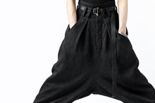 画像をギャラリービューアに読み込む, SOSNOVSKA exclusive CLOWN STYLE PANTS (BLACK STRIPE)