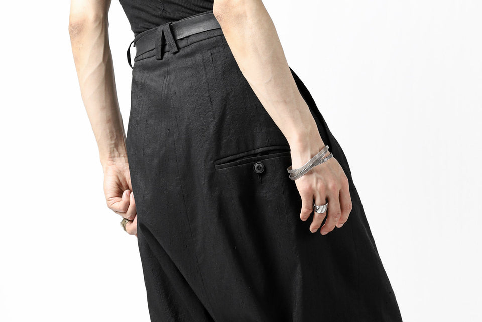 画像をギャラリービューアに読み込む, SOSNOVSKA exclusive NARROW CLOWN PANTS / SCRATCHED SILK (BLACK)