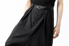 画像をギャラリービューアに読み込む, SOSNOVSKA exclusive NARROW CLOWN PANTS / SCRATCHED SILK (BLACK)