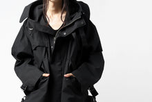 画像をギャラリービューアに読み込む, KLASICA WATER FALL MODS COAT / Ventile® UK L24 (BLACK)
