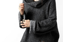 画像をギャラリービューアに読み込む, SOSNOVSKA CRAWLED OUT POCKET KNIT SWEATER (BLACK)