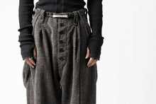 画像をギャラリービューアに読み込む, KLASICA BARREL-TWEED SUSPENDER TROUSERS / OFF TWEED WOOL (MIX)