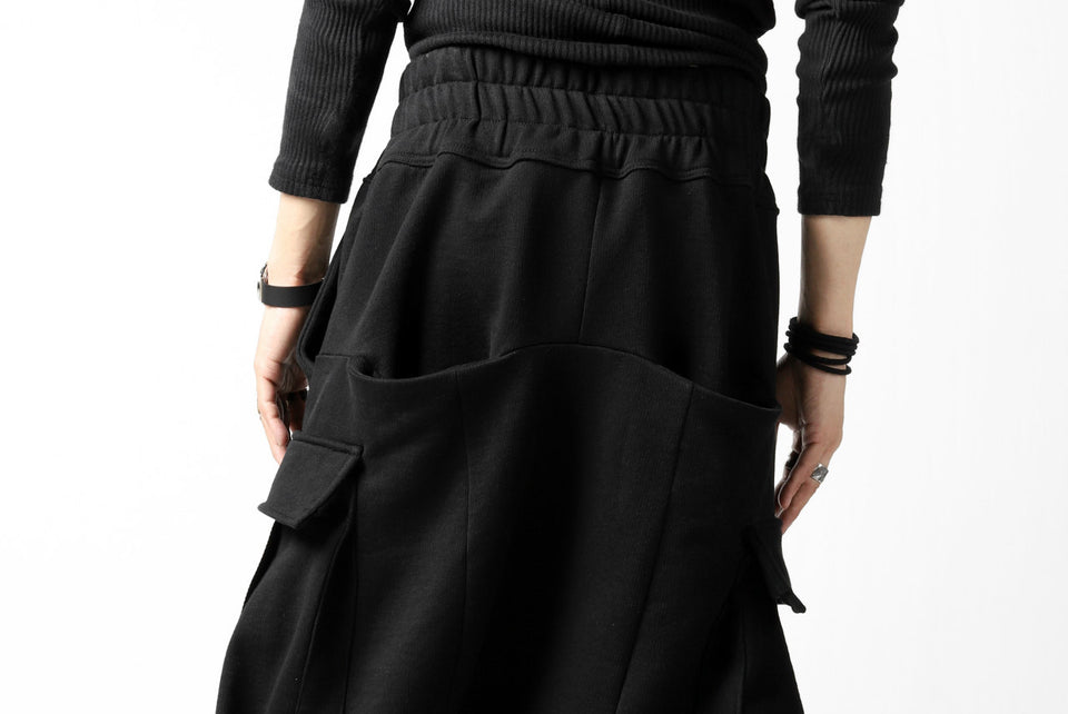 Load image into Gallery viewer, DEFORMATER.® 3D CONSTRUCTION CARGO SAROUEL SHORTS / HEAVY SWEAT (BLACK)