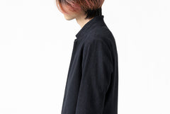 画像をギャラリービューアに読み込む, blackcrow 1B jacket silk wool cotton tweed with leather button (NAVY)