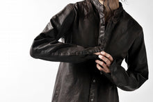 Load image into Gallery viewer, ISAMU KATAYAMA BACKLASH exclusive LEATHER SHIRT / ITALY SHOULDER 0.6mm (DARK GREY)