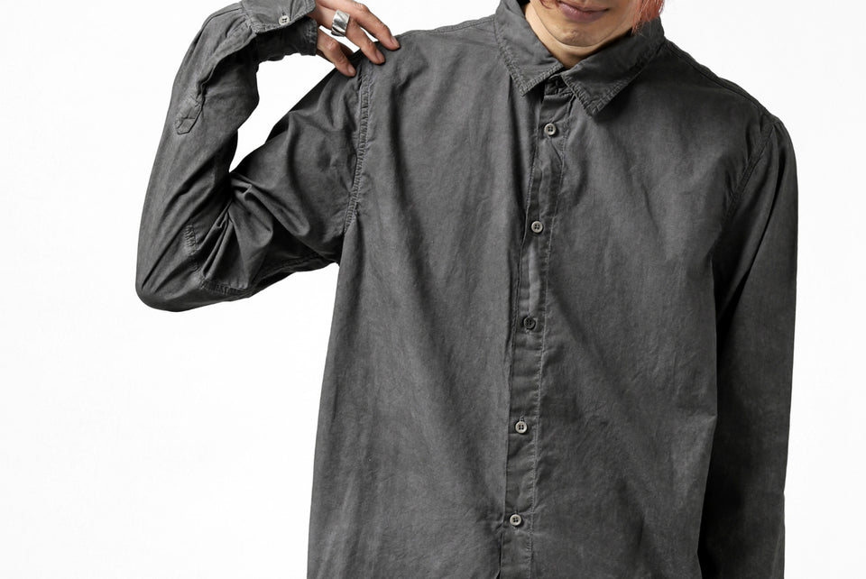画像をギャラリービューアに読み込む, daub PLAIN COLLAR SHIRT / COLD DYED ORGANIC COTTON (DARK GREY)