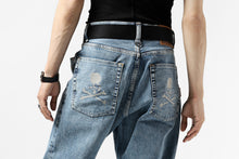 画像をギャラリービューアに読み込む, mastermind JAPAN SLIM TAPERED PANTS / 2WAY STRETCH DENIM (INDIGO)