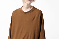 Load image into Gallery viewer, CAPERTICA MN-SWEAT TOP / SUPER 140s WASHABLE WOOL (CAMEL)