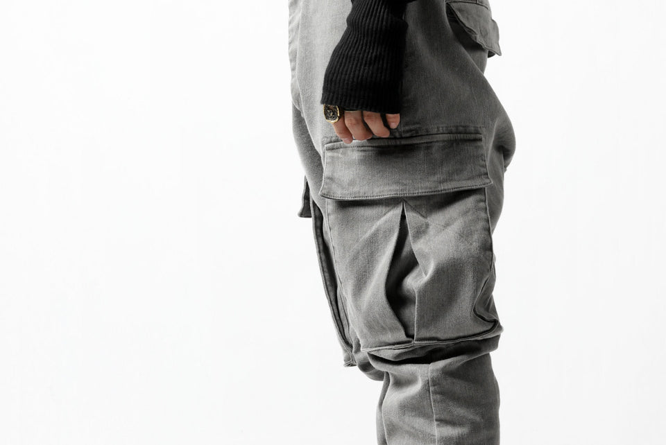 画像をギャラリービューアに読み込む, 11 BY BORIS BIDJAN SABERI CARGO POCKET PANT "P21B-F1451" (STRETCH DENIM / USED GREY)