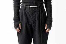 画像をギャラリービューアに読み込む, KLASICA MORROW-OCN TAPERED TROUSERS / IKAT DYED STRIPE COTTON  (CARBON)