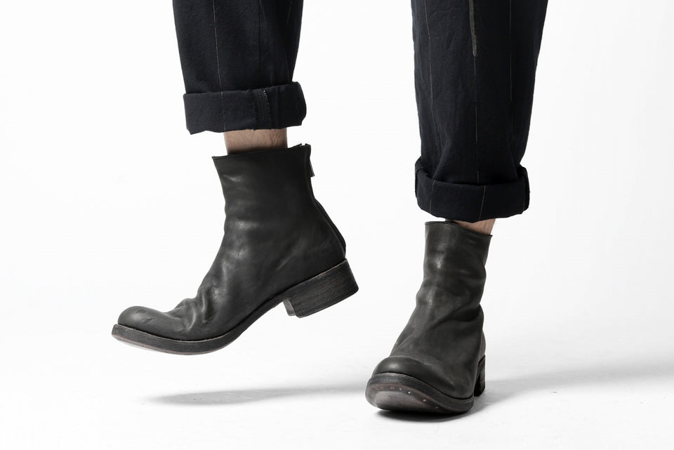 画像をギャラリービューアに読み込む, KLASICA MORROW-OCN TAPERED TROUSERS / IKAT DYED STRIPE COTTON  (CARBON)