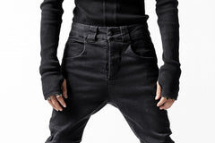 画像をギャラリービューアに読み込む, thomkrom OVER LOCKED SKINNY TROUSERS /  HYPER STRETCH DENIM (BLACK)