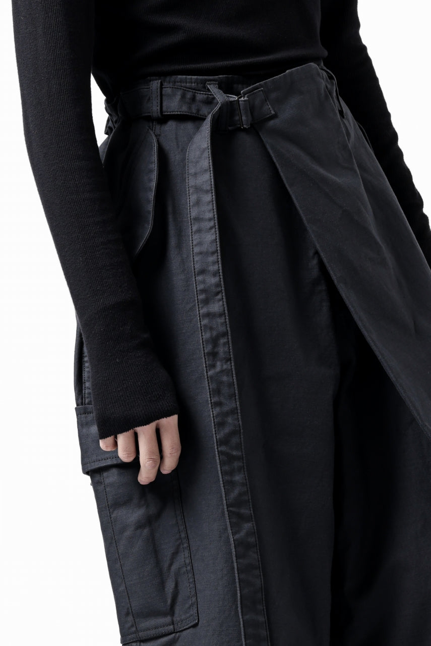 画像をギャラリービューアに読み込む, Y&#39;s WRAP WAIST PANTS ARMY-DETAIL / BACK SATIN VULCANIZATION COTTON (BLACK)