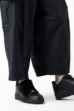 画像をギャラリービューアに読み込む, Y's WRAP WAIST PANTS ARMY-DETAIL / BACK SATIN VULCANIZATION COTTON (BLACK)