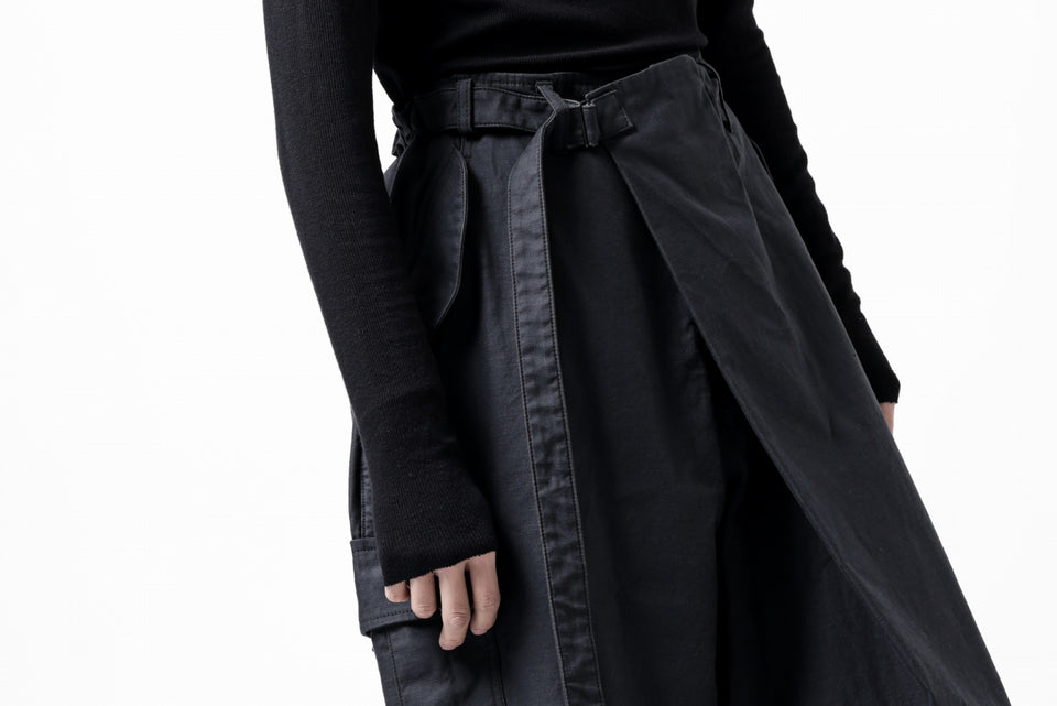 画像をギャラリービューアに読み込む, Y&#39;s WRAP WAIST PANTS ARMY-DETAIL / BACK SATIN VULCANIZATION COTTON (BLACK)