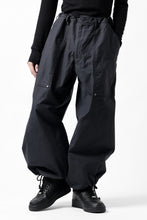 画像をギャラリービューアに読み込む, Y&#39;s WIDE STRAIGHT PANTS WORKER-DETAIL / BACK SATIN VULCANIZATION COTTON (BLACK)