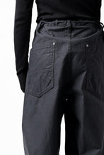 画像をギャラリービューアに読み込む, Y&#39;s WIDE STRAIGHT PANTS WORKER-DETAIL / BACK SATIN VULCANIZATION COTTON (BLACK)