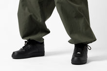 画像をギャラリービューアに読み込む, Y's WIDE STRAIGHT PANTS WORKER-DETAIL / BACK SATIN VULCANIZATION COTTON (KHAKI)
