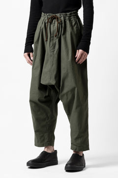 Load image into Gallery viewer, Y's MULTI POCKETS SAROUEL PANTS / BACK SATIN VULCANIZATION COTTON (KHAKI)