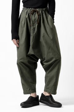 Load image into Gallery viewer, Y's MULTI POCKETS SAROUEL PANTS / BACK SATIN VULCANIZATION COTTON (KHAKI)