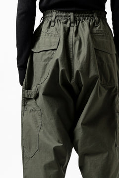 Load image into Gallery viewer, Y's MULTI POCKETS SAROUEL PANTS / BACK SATIN VULCANIZATION COTTON (KHAKI)
